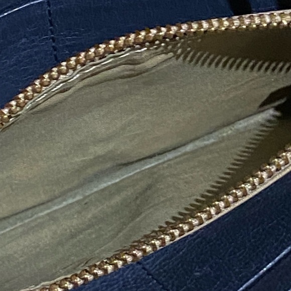 Chloe Wallet in Navy - Picture 6 of 12